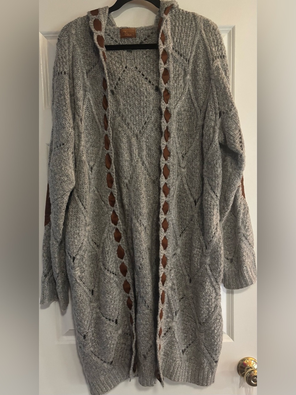 POL Gray Chunky Knit Open Cardigan Sweater with Brown Trim, size Large - Picture 3 of 9